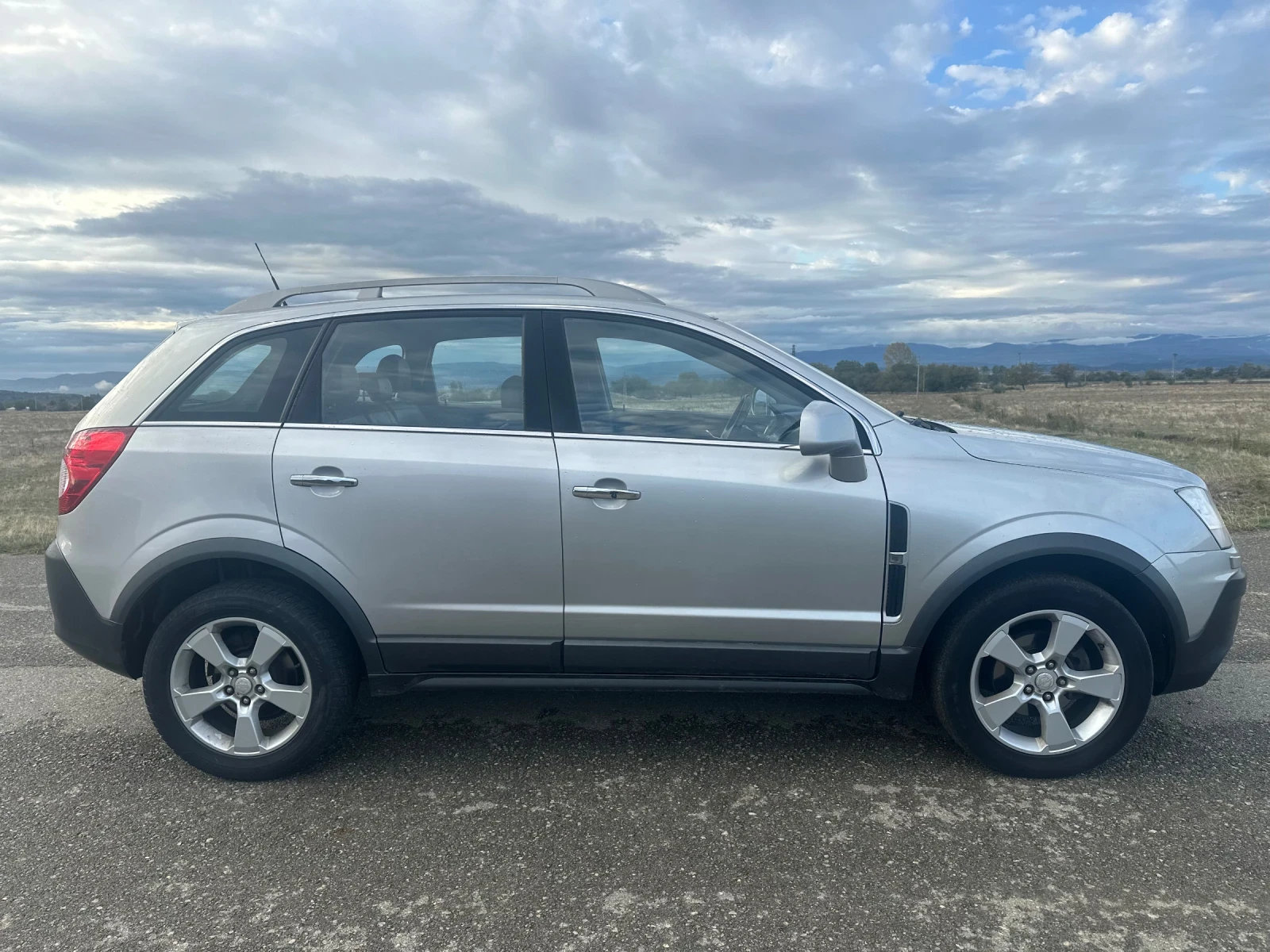 Opel Antara 2.0CDTI 4x4 - изображение 4