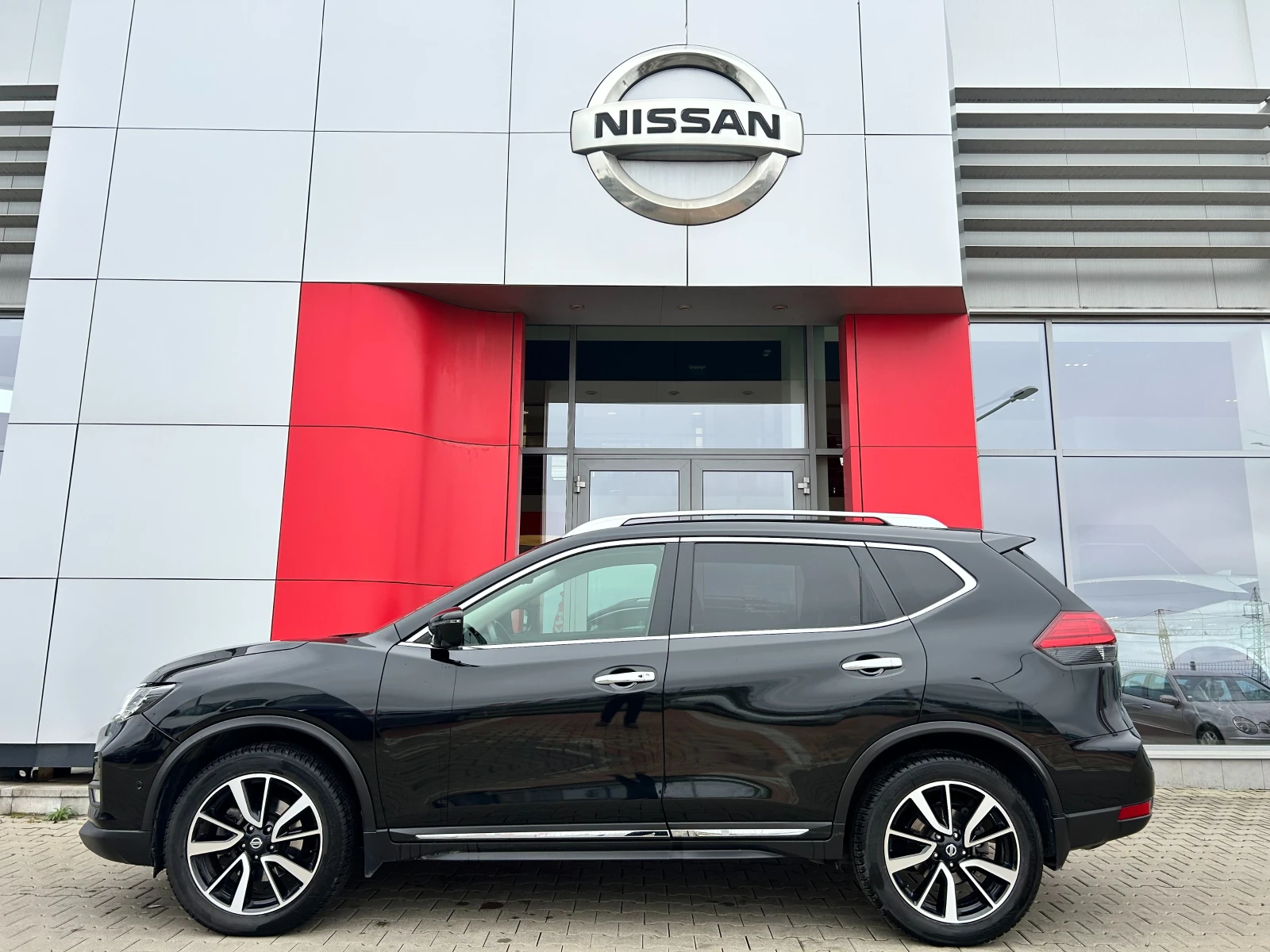 Nissan X-trail 2.0 dCi Tekna Tan 4x4 - изображение 2