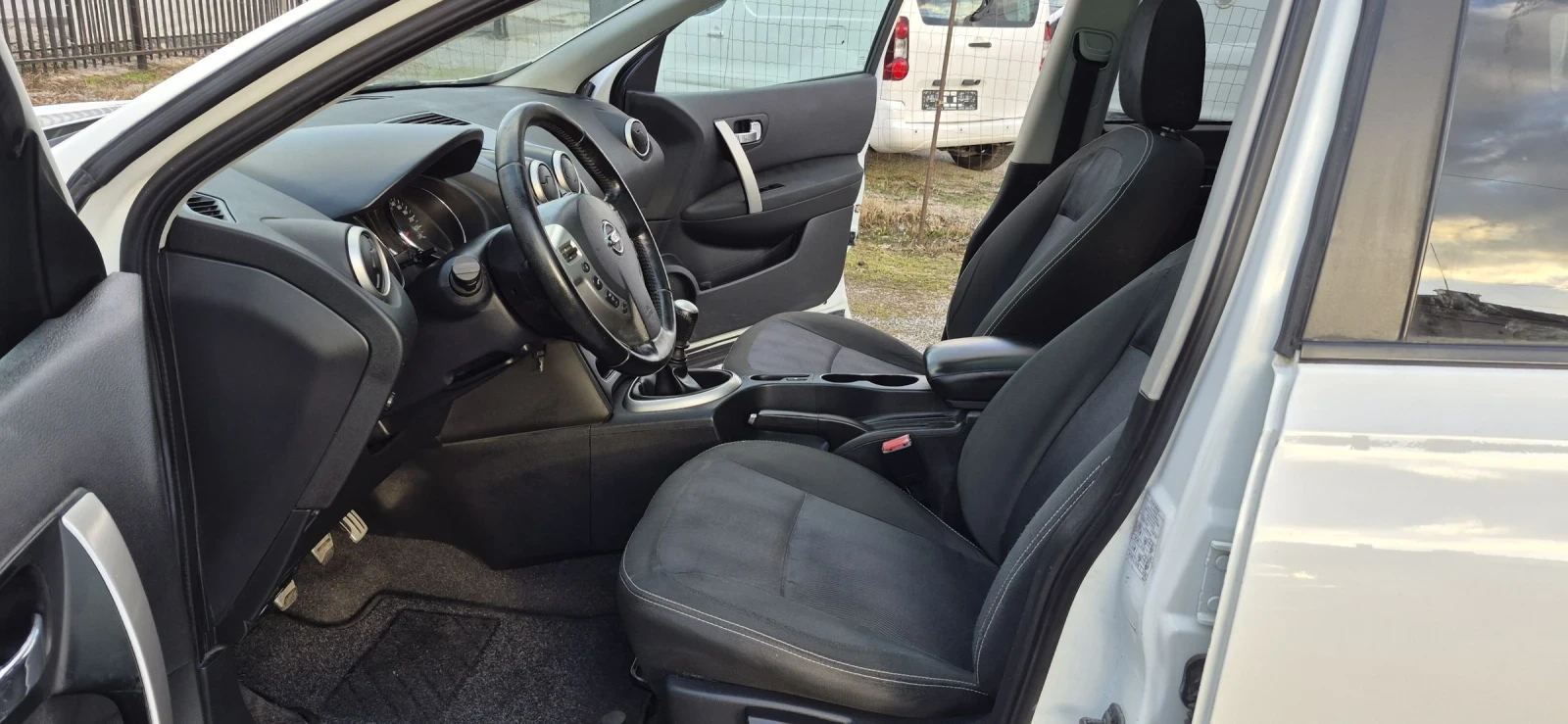 Nissan Qashqai 1.6 DCI N-tec  Evro 5 | Mobile.bg � ����������� 10