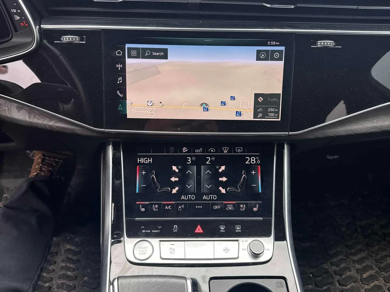 Audi Q7 * Technik * CARFAX * Панорама * Обдухване * , снимка 9 - Автомобили и джипове - 54072821