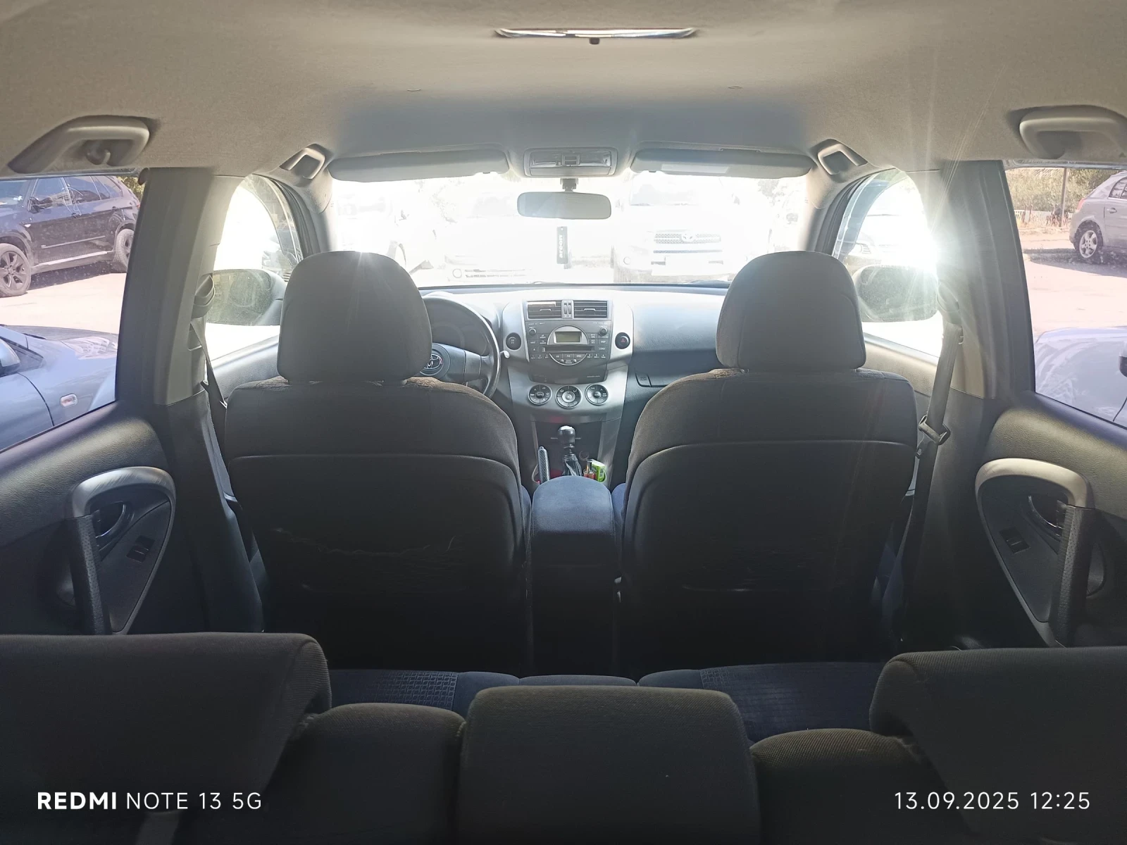 Toyota Rav4, снимка 11 - Автомобили и джипове - 54900501