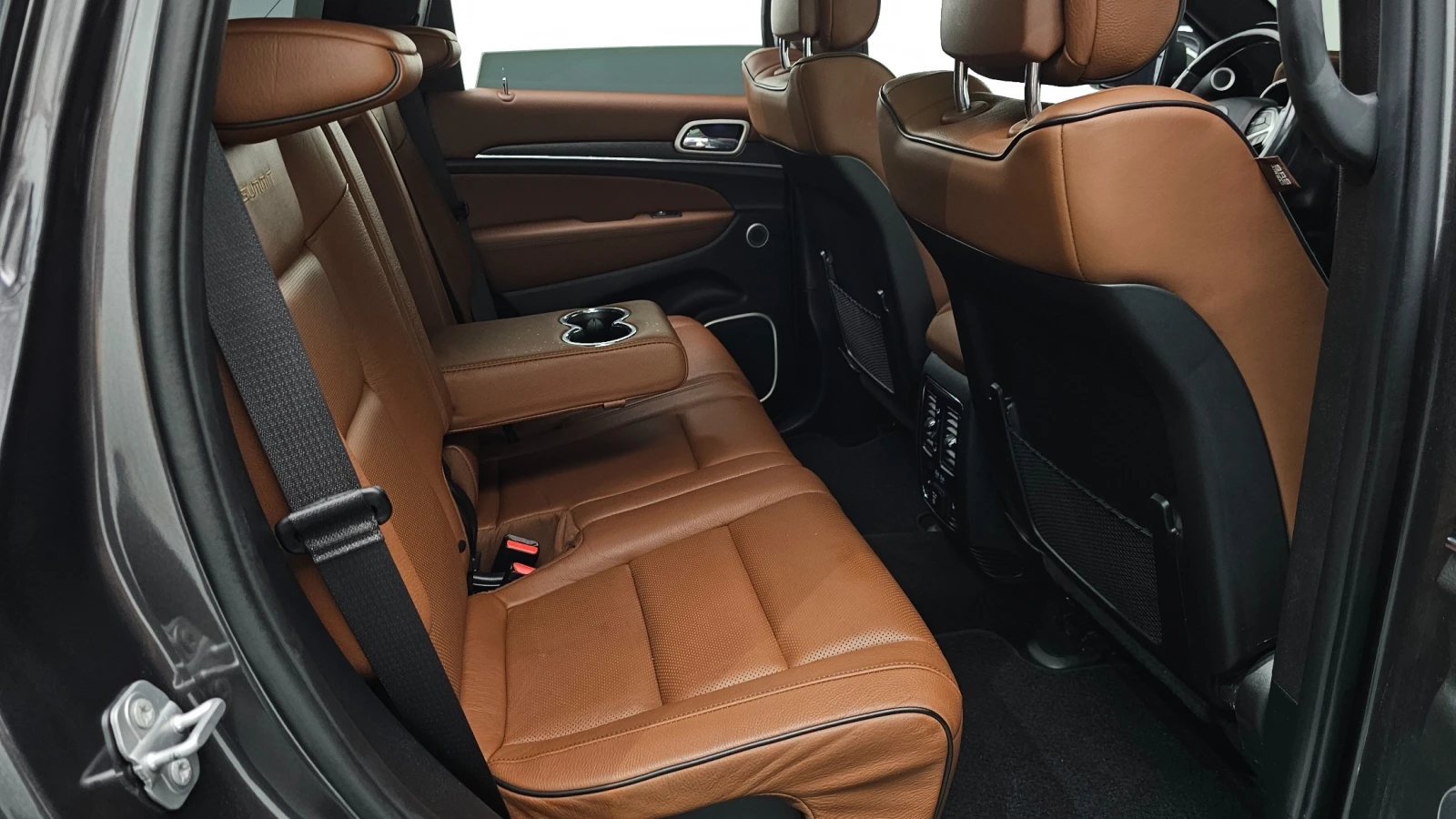 Jeep Grand cherokee 3.6 Summit, снимка 10 - Автомобили и джипове - 55627983