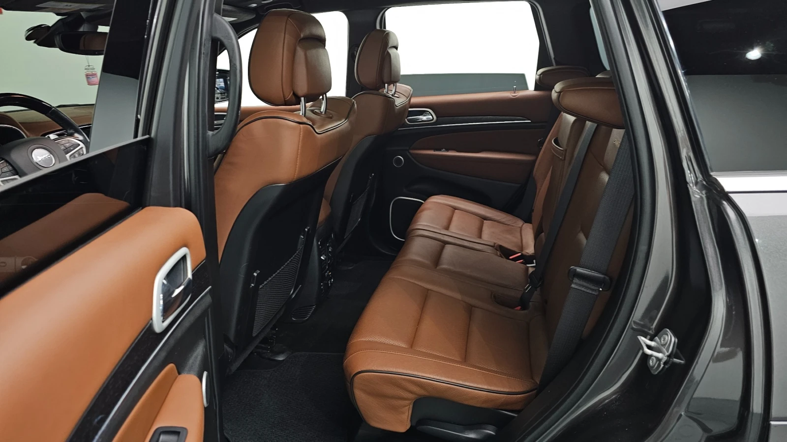 Jeep Grand cherokee 3.6 Summit, снимка 11 - Автомобили и джипове - 55627983