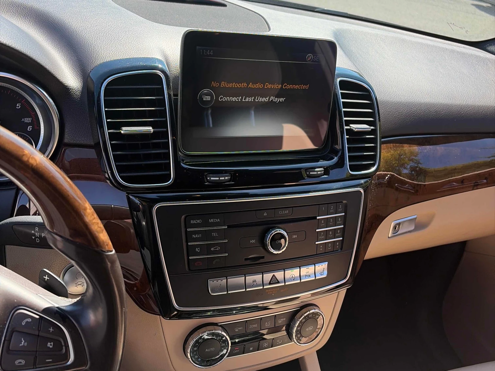 Mercedes-Benz GLE 350 АМГ ПАКЕТ/d/CARFAX/ПАНОРАМА/ПОДГРЕВ/ПАМЕТ/, снимка 9 - Автомобили и джипове - 55906219