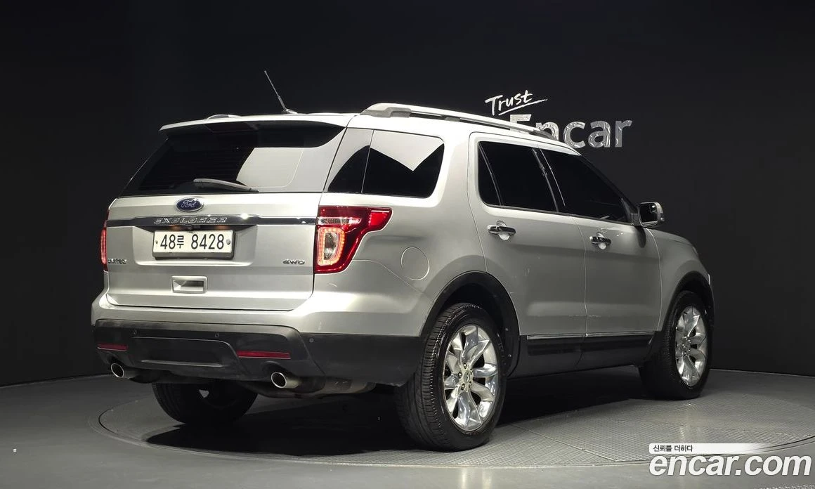 Ford Explorer 3.5 Limited 4WD 5th, снимка 2 - Автомобили и джипове - 55907646