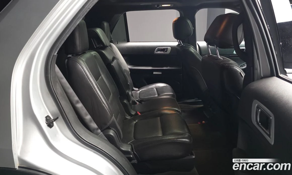 Ford Explorer 3.5 Limited 4WD 5th, снимка 12 - Автомобили и джипове - 55907646