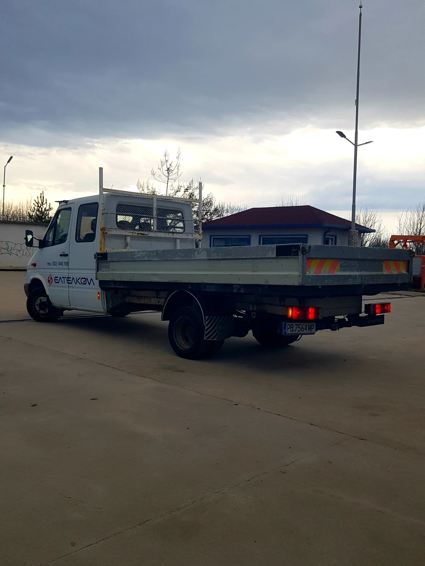 Mercedes-Benz Sprinter 413 6+ 1, снимка 4 - Бусове и автобуси - 53990737