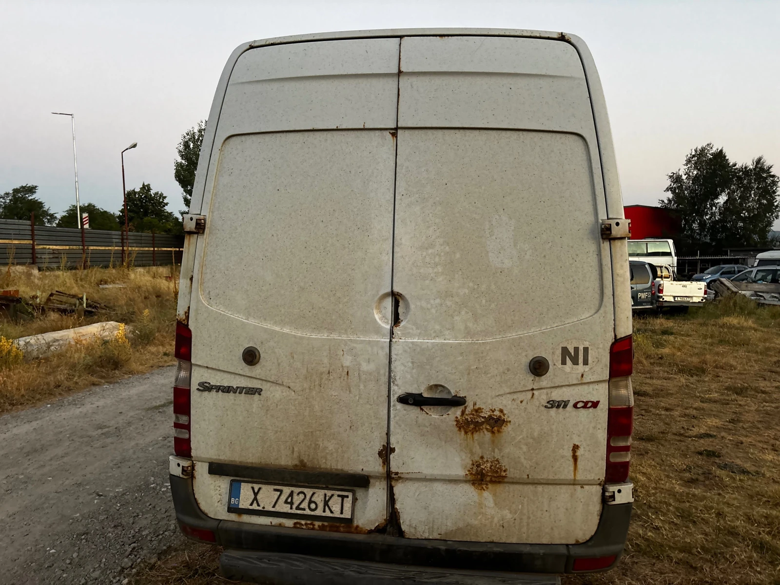 Mercedes-Benz Sprinter 311 Хладилен работещ, снимка 5 - Бусове и автобуси - 55743652