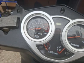 Benelli Caffenero 150ie много лек и пъргав  | Auto.bg — изображение 8