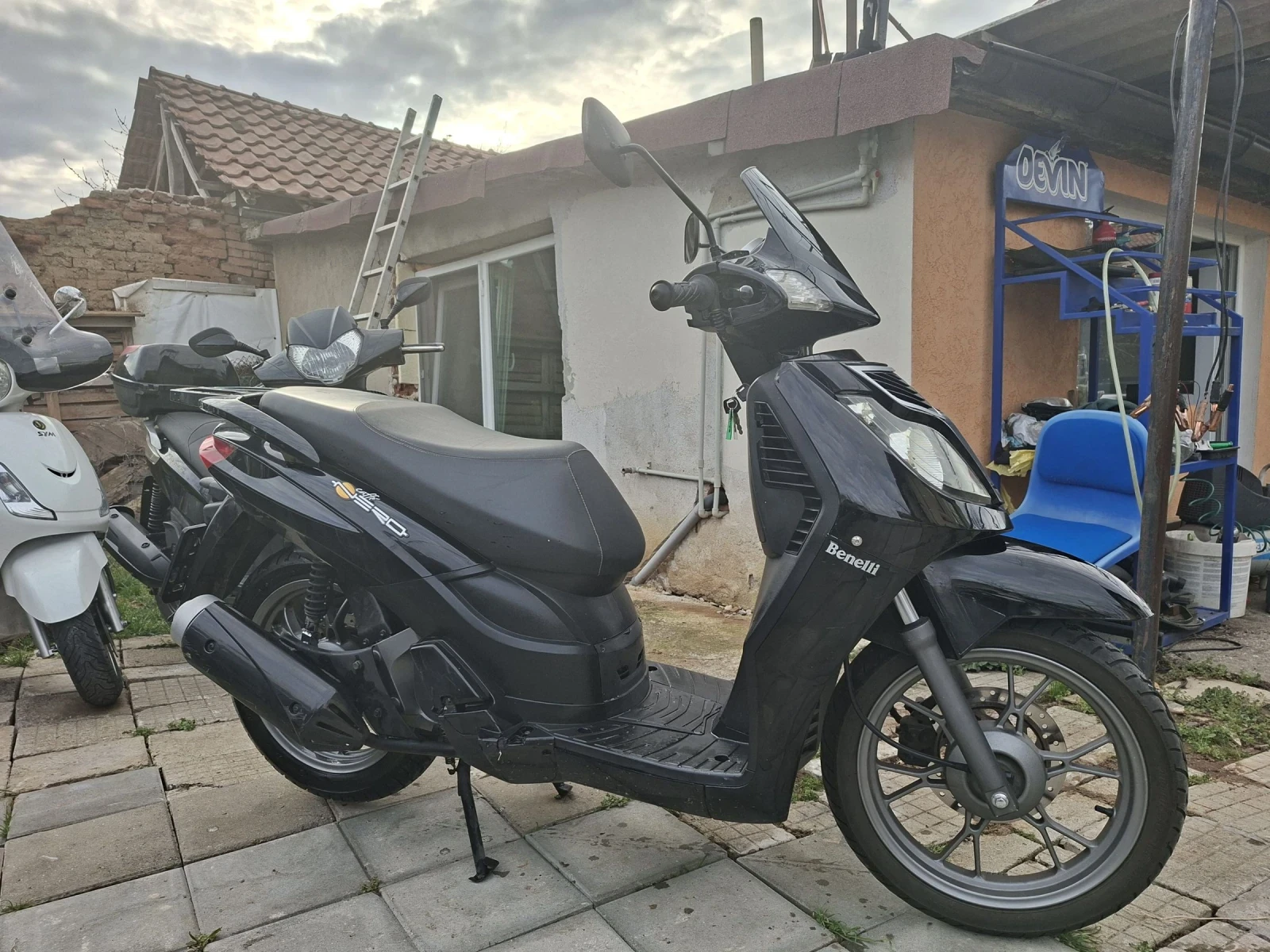 Benelli Caffenero 150ie много лек и пъргав , снимка 10 - Мотоциклети и мототехника - 53977288