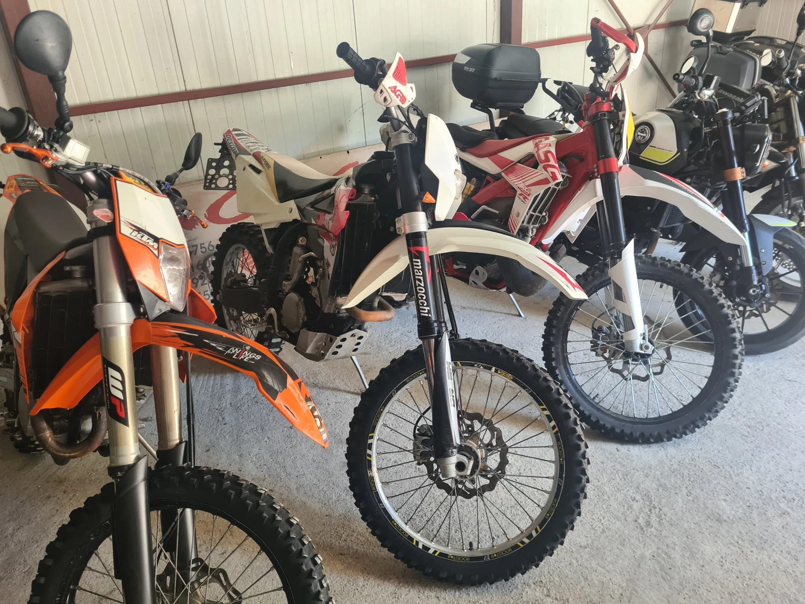 Husqvarna TE 250R, снимка 2 - Мотоциклети и мототехника - 55078228