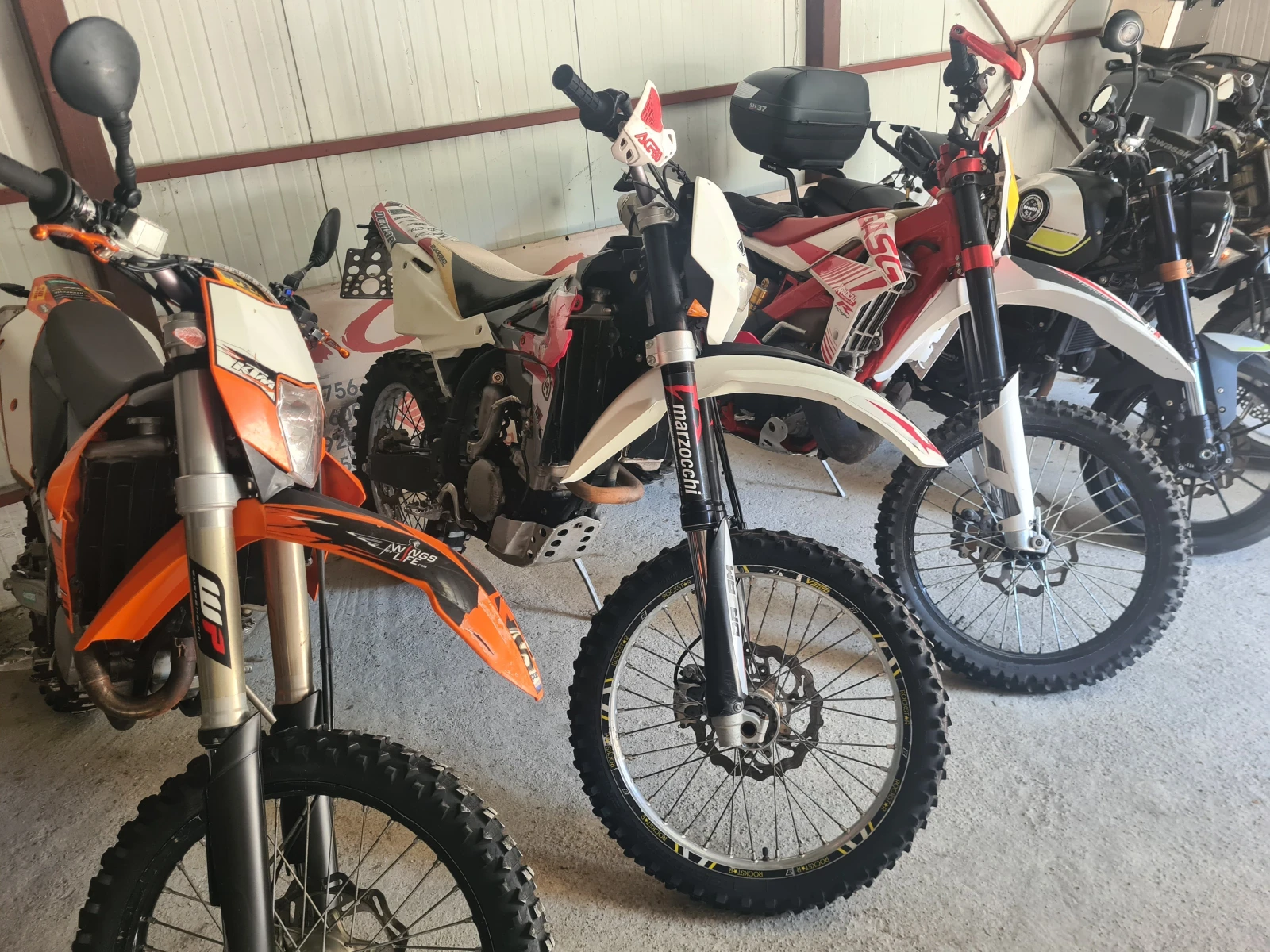 Husqvarna TE 250R, снимка 4 - Мотоциклети и мототехника - 55078228