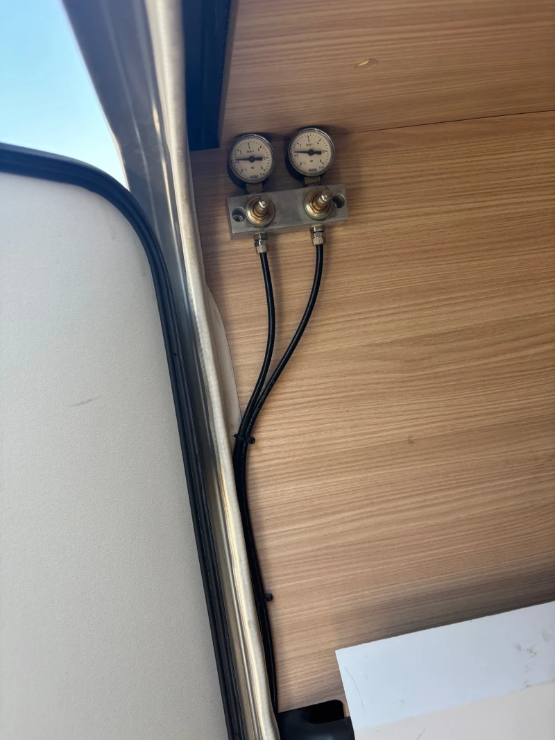 Кемпер Burstner Lyseo, снимка 8 - Каравани и кемпери - 50528661