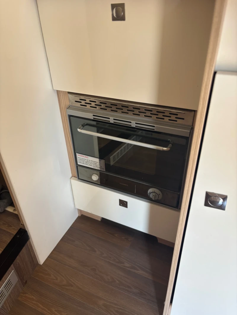 Кемпер Burstner Lyseo, снимка 16 - Каравани и кемпери - 50528661