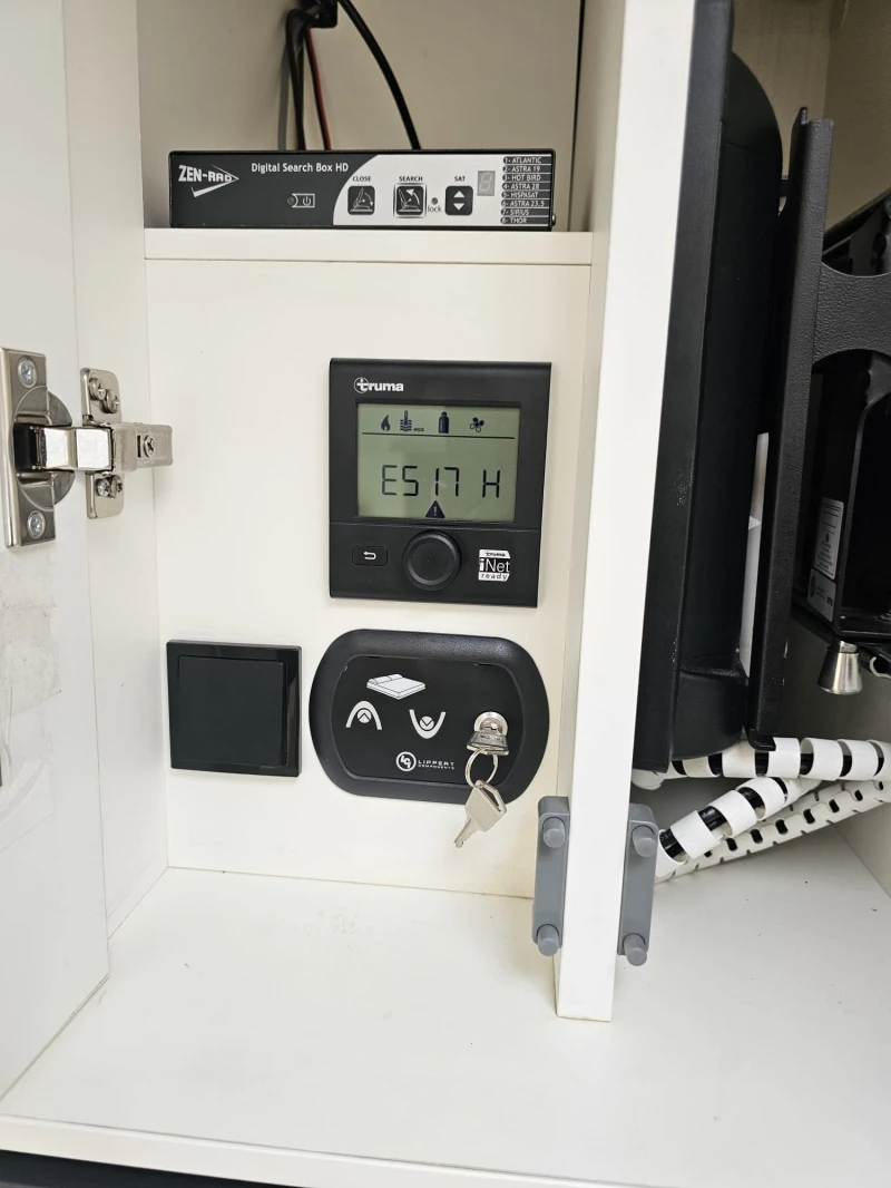 Кемпер Pilote P 696 EVIDENS, снимка 10 - Каравани и кемпери - 52444621