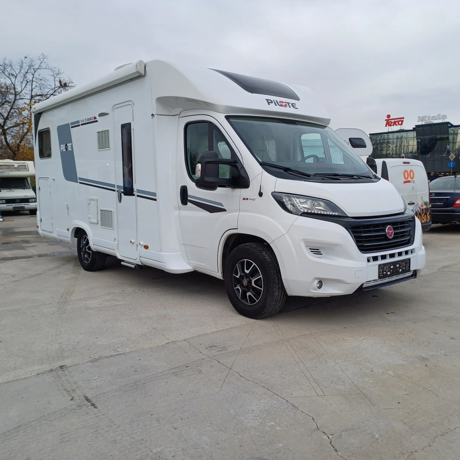 Кемпер Pilote P 696 EVIDENS, снимка 1