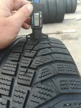 Гуми Зимни 215/65R17, снимка 8