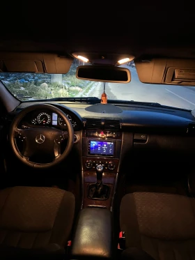 Mercedes-Benz C 220, снимка 8