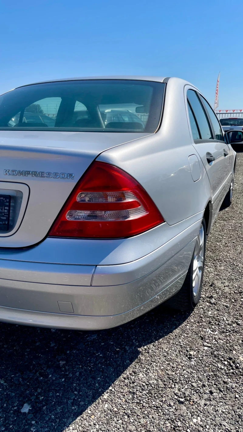 Mercedes-Benz C 180, снимка 5 - Автомобили и джипове - 48112772