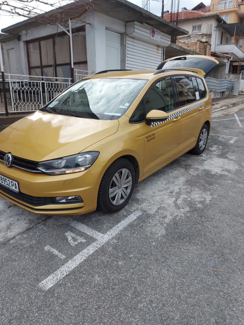 VW Touran 6+ 1, снимка 2 - Автомобили и джипове - 48127843