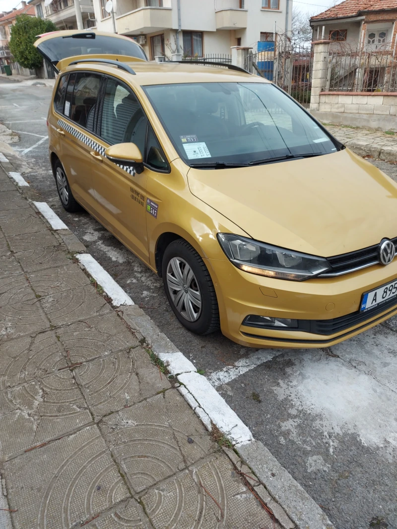 VW Touran 6+ 1, снимка 4 - Автомобили и джипове - 48127843