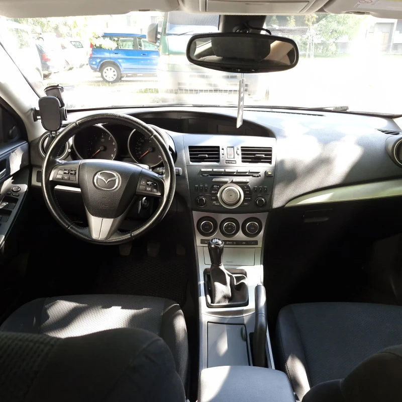 Mazda 3 2010, снимка 7 - Автомобили и джипове - 48230458