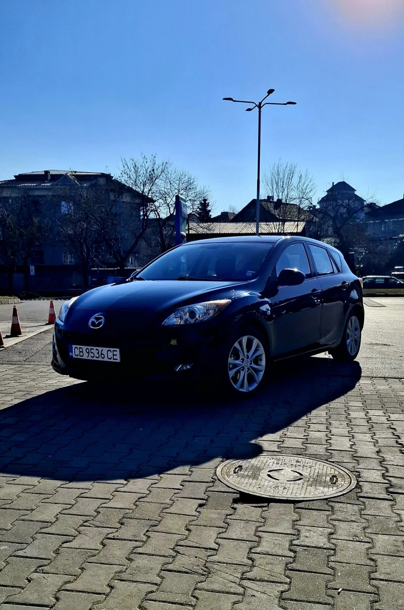 Mazda 3, снимка 1 - Автомобили и джипове - 48649313