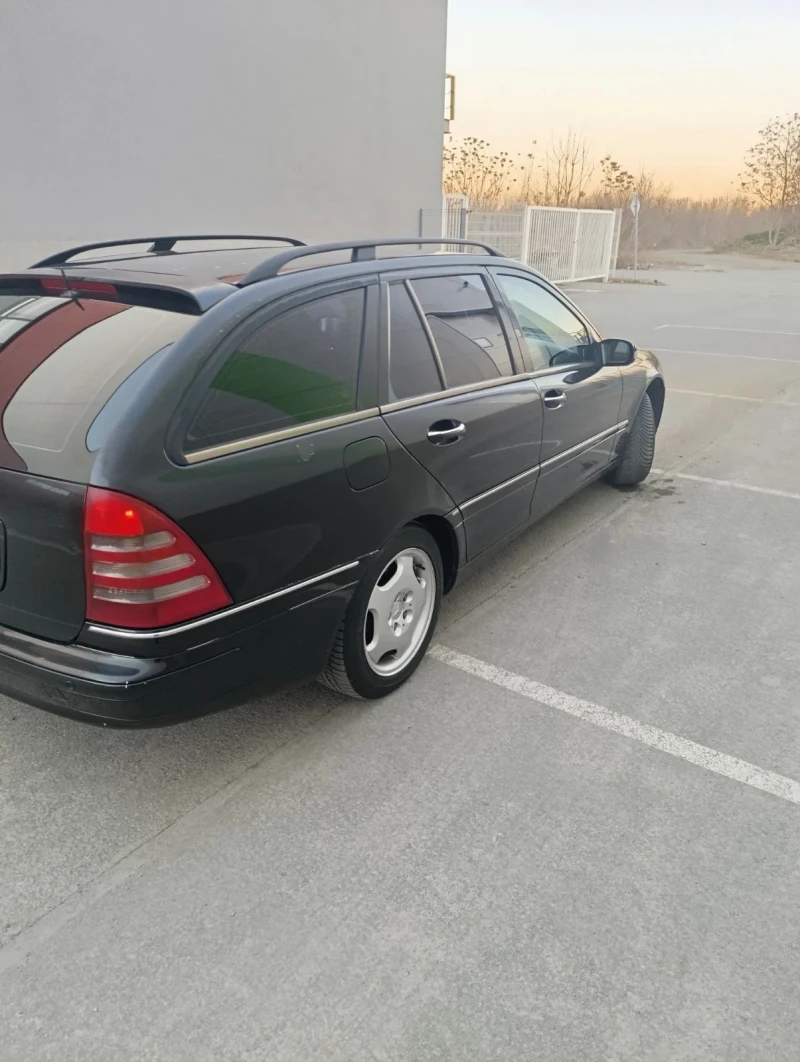 Mercedes-Benz C 220 C220, снимка 5 - Автомобили и джипове - 49393785