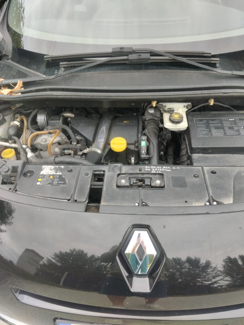 Renault Grand scenic 1.5dci, снимка 8 - Автомобили и джипове - 52875781