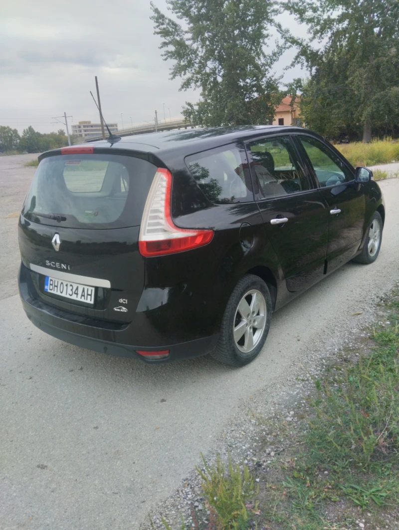 Renault Grand scenic 1.5dci, снимка 2 - Автомобили и джипове - 52875781