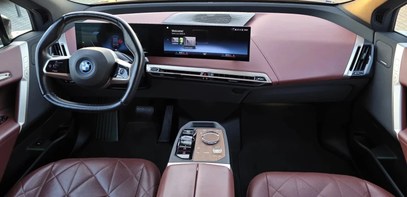 BMW iX xDrive40, снимка 9 - Автомобили и джипове - 52495517