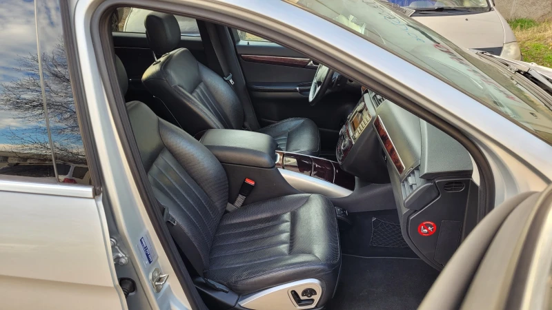 Mercedes-Benz R 500 Faselift 388kc 4matic Long AMG пакет 6+ 1, снимка 11 - Автомобили и джипове - 52863810