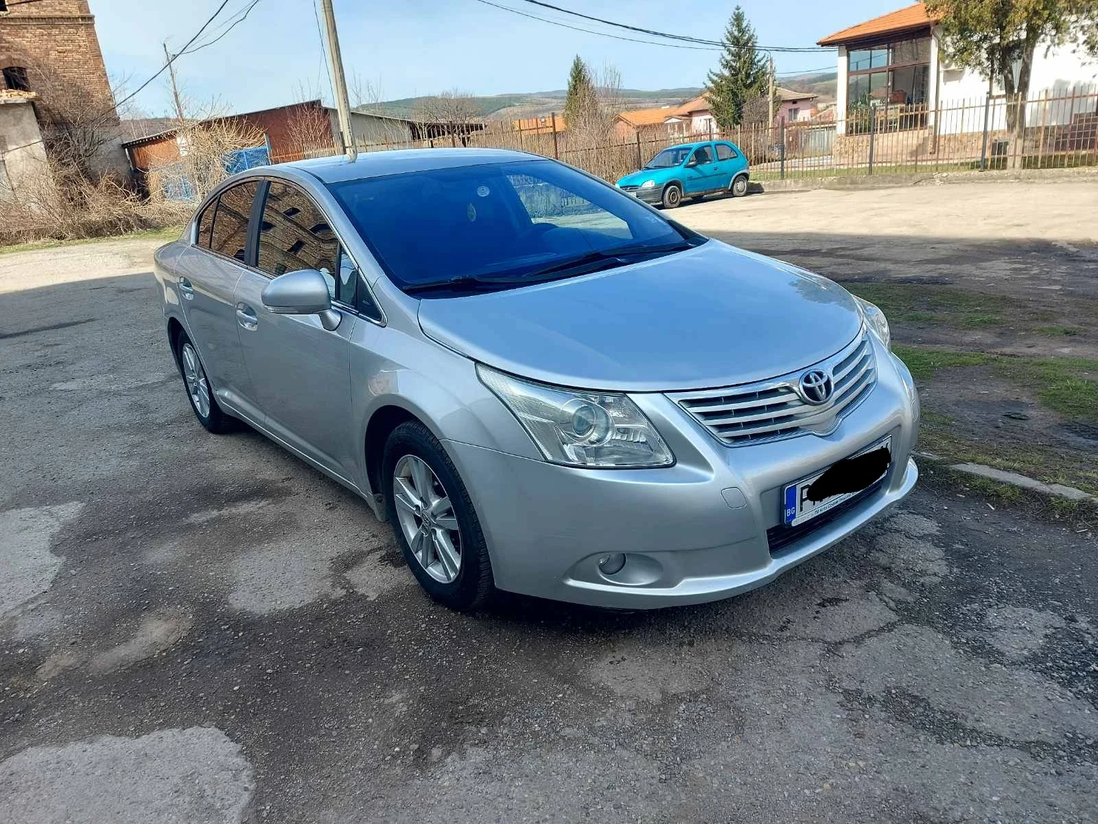 Toyota Avensis  - изображение 2