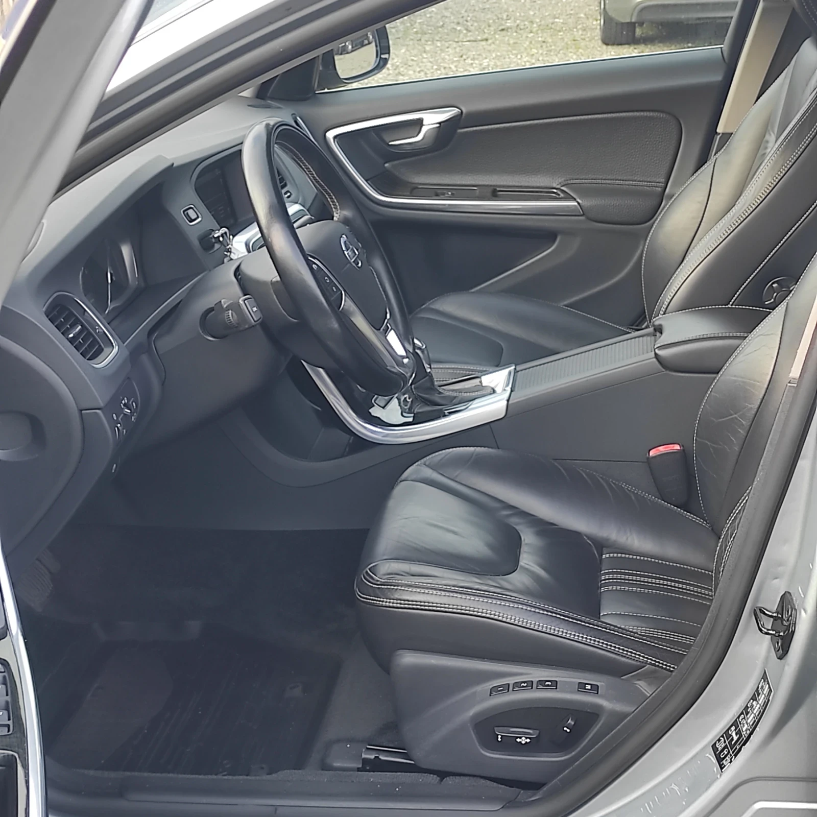 Volvo V60 2, 4 plug in hybrid  - изображение 10