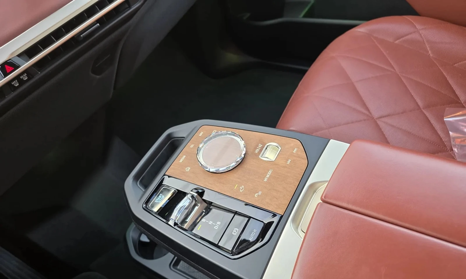 BMW iX xDrive40 - изображение 10