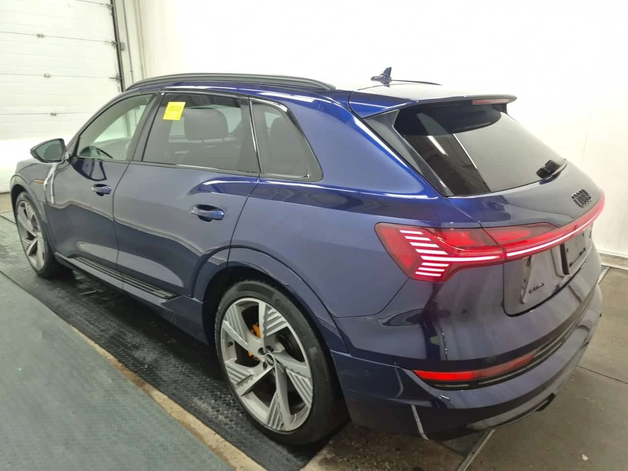 Audi E-Tron TECHNIK/ CARFAX/2 Ключа/Подгрев/Обдух/Панорама, снимка 4 - Автомобили и джипове - 53729684