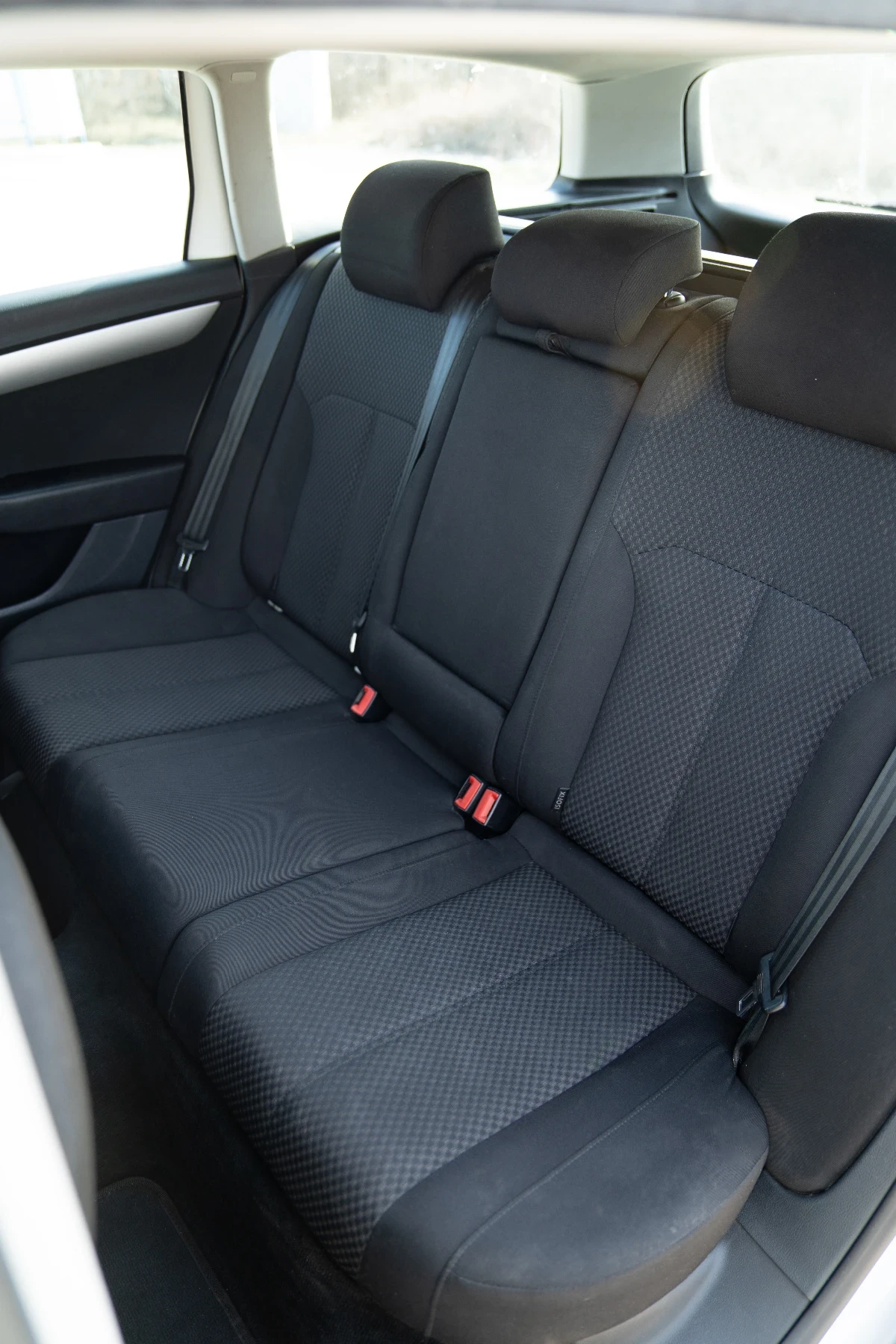 VW Passat, снимка 16 - Автомобили и джипове - 53851607