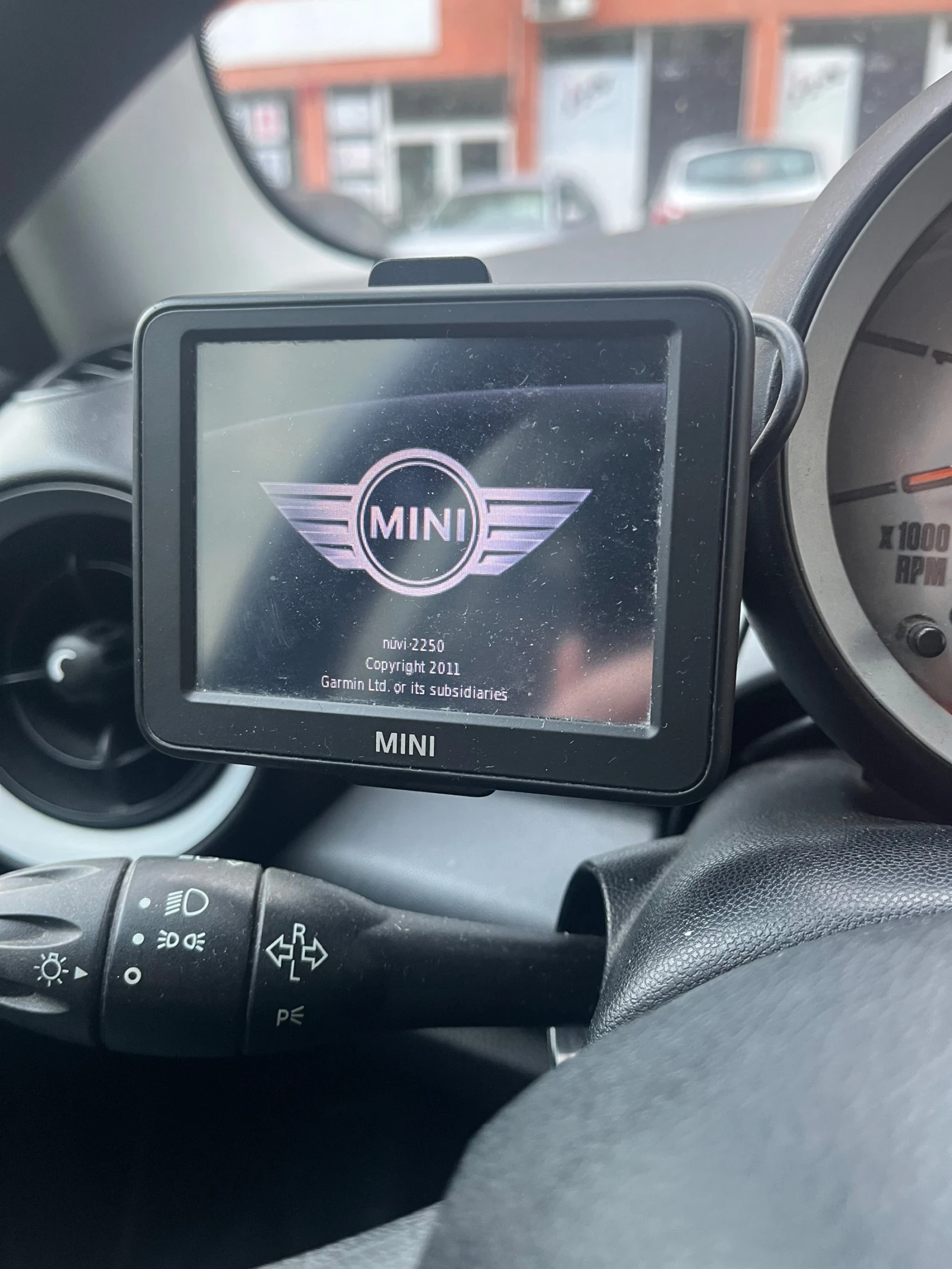 Mini Cooper 1.6 D, снимка 6 - Автомобили и джипове - 53890626