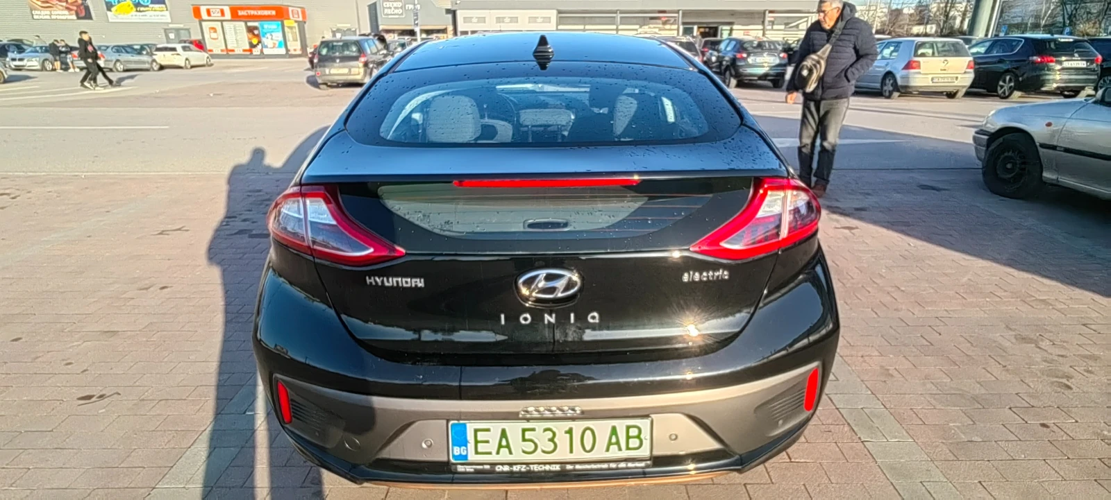Hyundai Ioniq, снимка 4 - Автомобили и джипове - 54160236