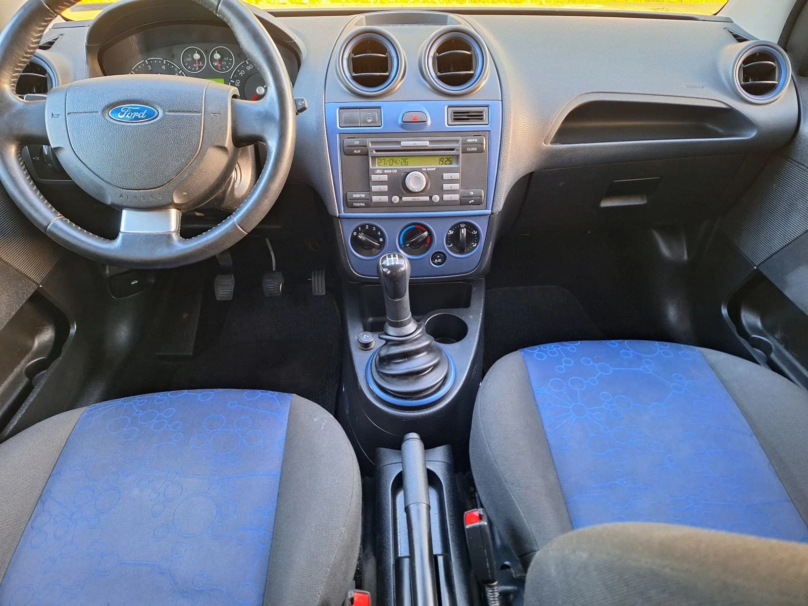 Ford Fiesta 13 бензин , снимка 16 - Автомобили и джипове - 54334084
