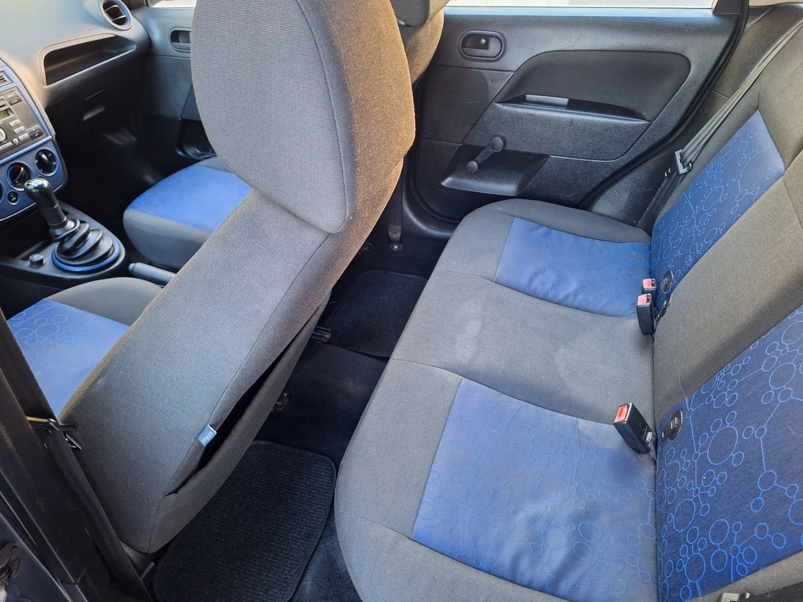 Ford Fiesta 13 бензин , снимка 13 - Автомобили и джипове - 54334084