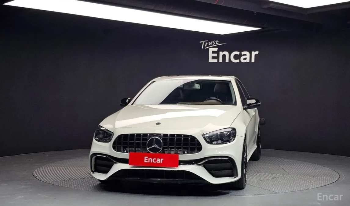 Mercedes-Benz E 200 w213 facelift AMG ПАКЕТ, снимка 2 - Автомобили и джипове - 54681738