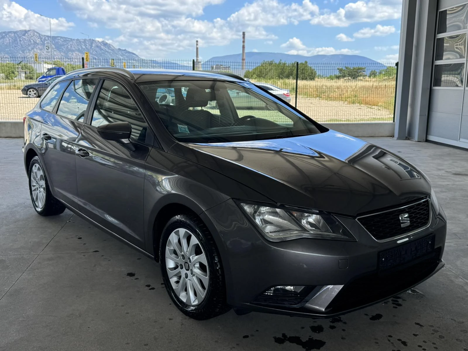 Seat Leon 1.4* 110ps* МЕТАН* АВТОМАТ* НАВИ, снимка 7 - Автомобили и джипове - 54977011