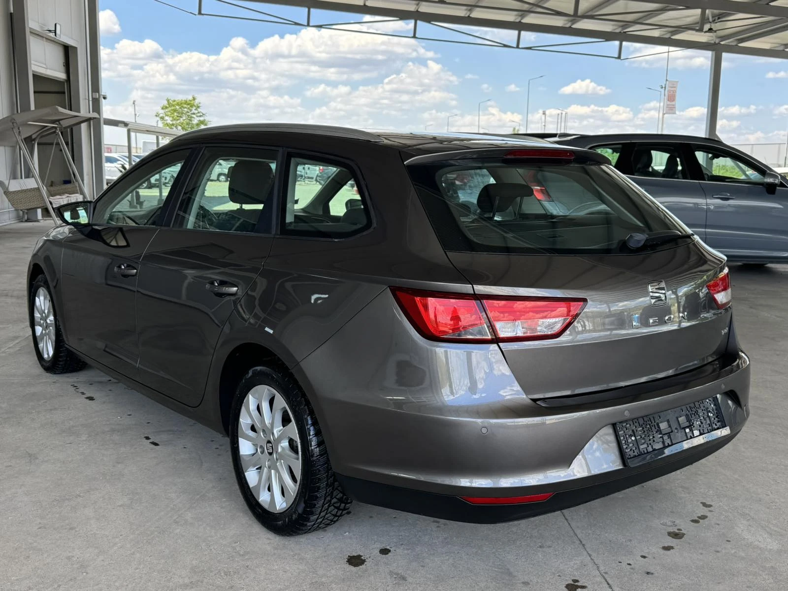 Seat Leon 1.4* 110ps* МЕТАН* АВТОМАТ* НАВИ, снимка 3 - Автомобили и джипове - 54977011