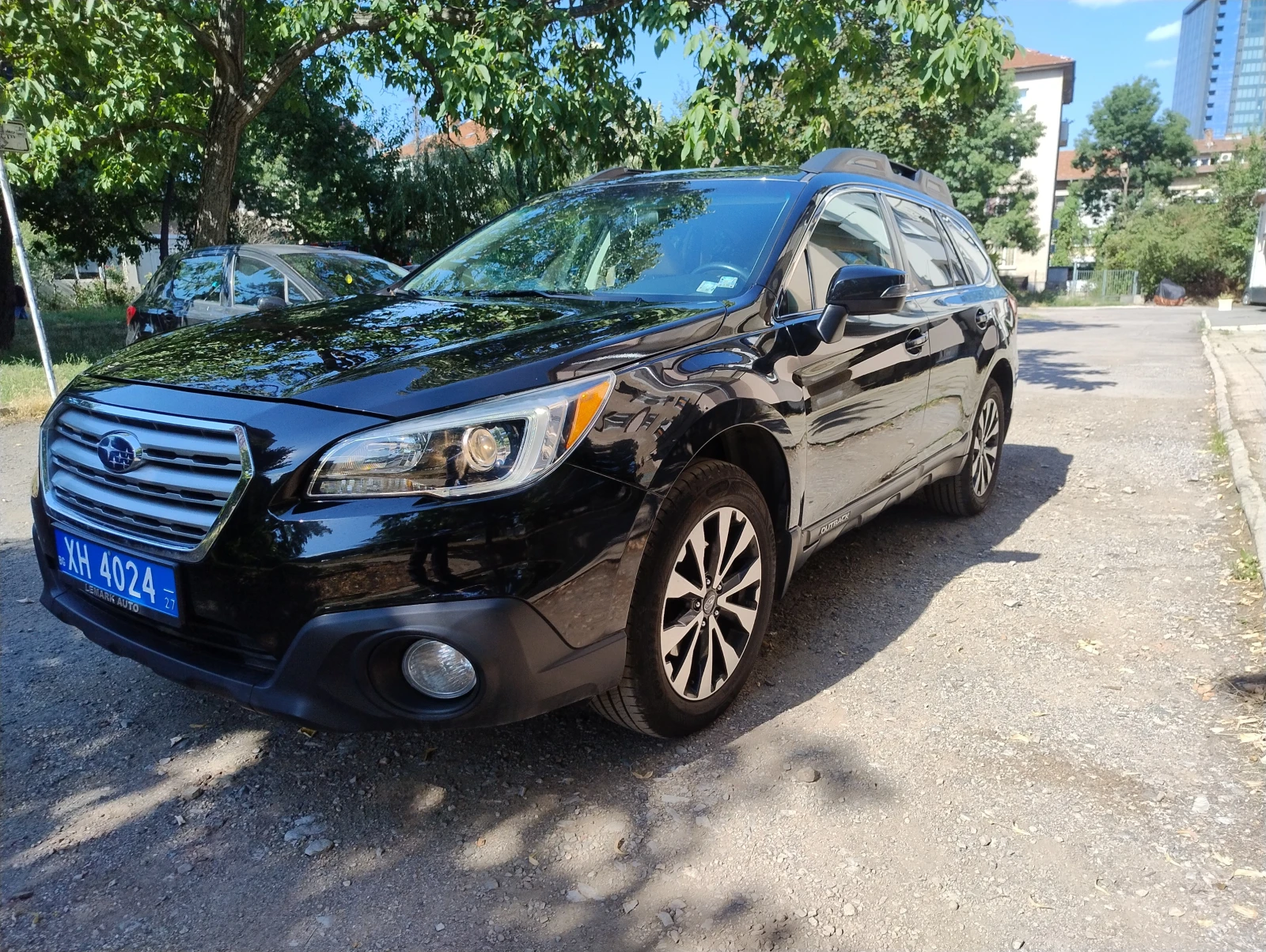 Subaru Outback 2.5 limmited, Кожен салон, снимка 13 - Автомобили и джипове - 55599632