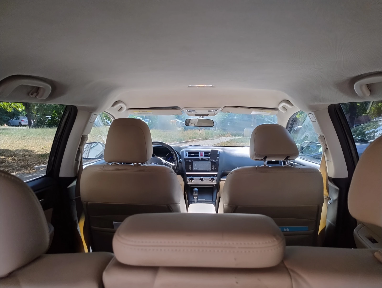 Subaru Outback 2.5 limmited, Кожен салон, снимка 8 - Автомобили и джипове - 55599632
