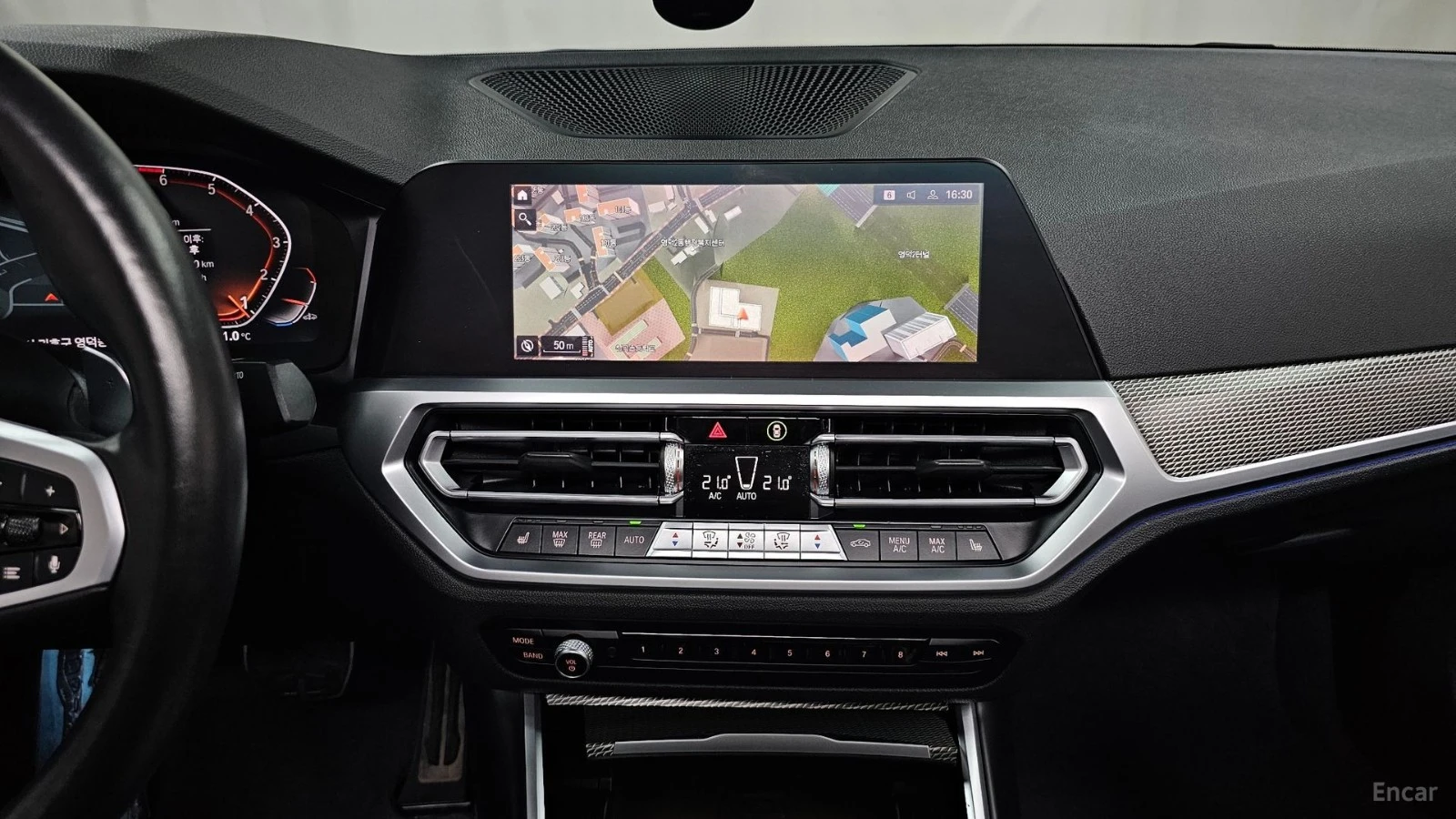 BMW 320 M SPORT* HUD* КОЖА* НАВИ* ПАНО* АВТОКРЕДИТ, снимка 13 - Автомобили и джипове - 55651361