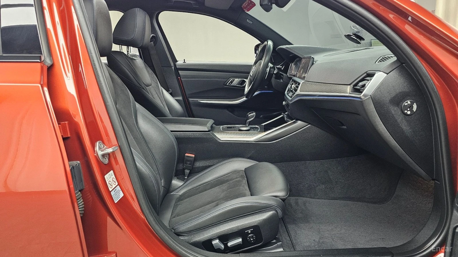 BMW 320 M SPORT* HUD* КОЖА* НАВИ* ПАНО* АВТОКРЕДИТ, снимка 10 - Автомобили и джипове - 55651361