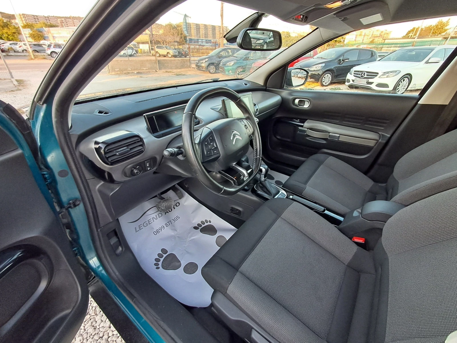 Citroen C4 Cactus 1.2i АВТОМАТИК 123000КМ НАВИГАЦИЯ, снимка 9 - Автомобили и джипове - 55673025