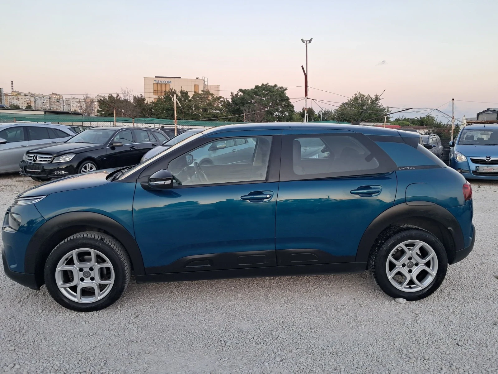 Citroen C4 Cactus 1.2i АВТОМАТИК 123000КМ НАВИГАЦИЯ, снимка 4 - Автомобили и джипове - 55673025